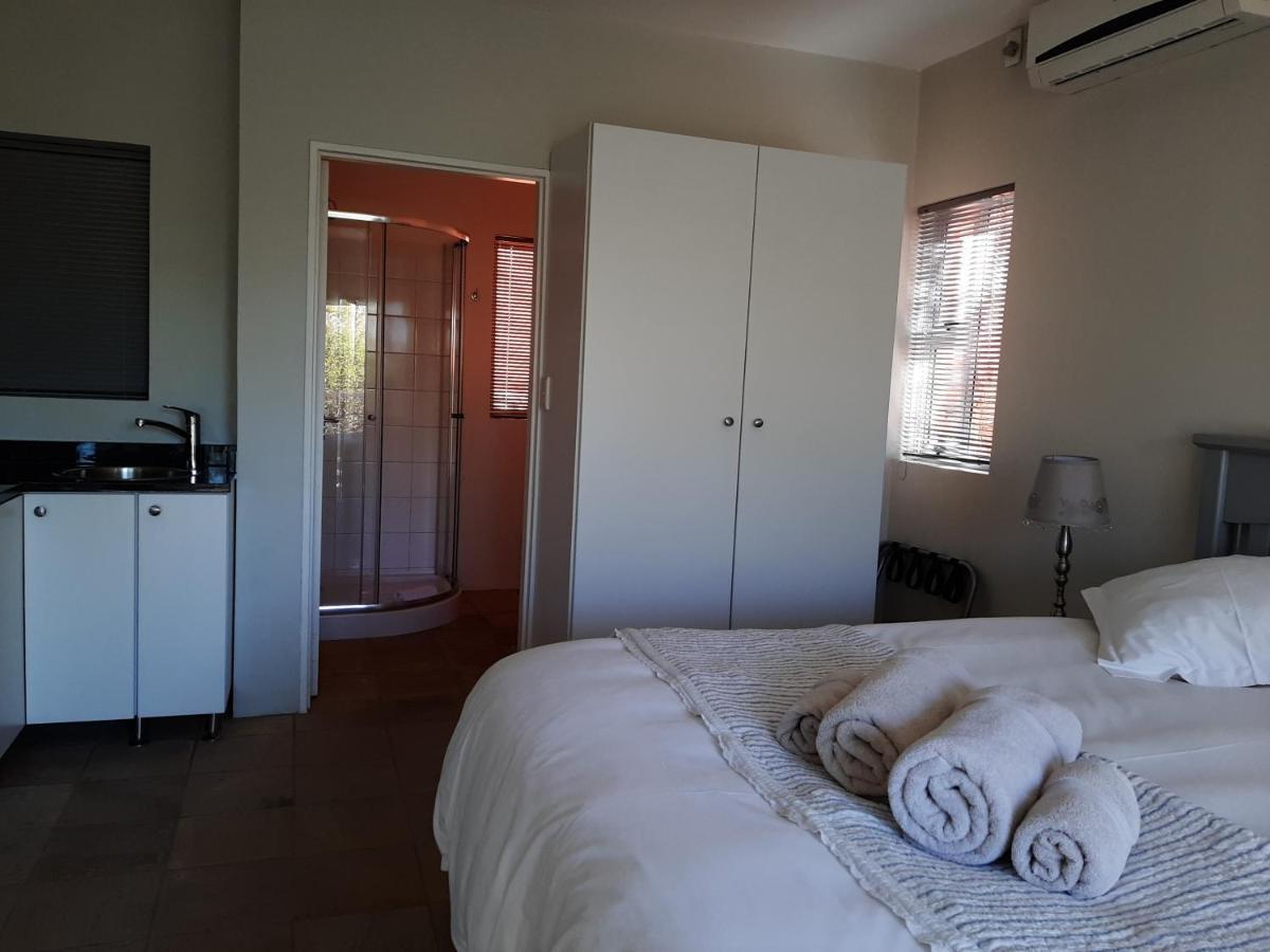 Orangerie Guest House Joanesburgo Exterior foto