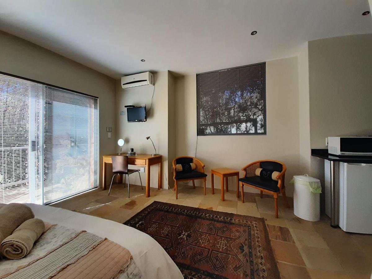 Orangerie Guest House Joanesburgo Exterior foto